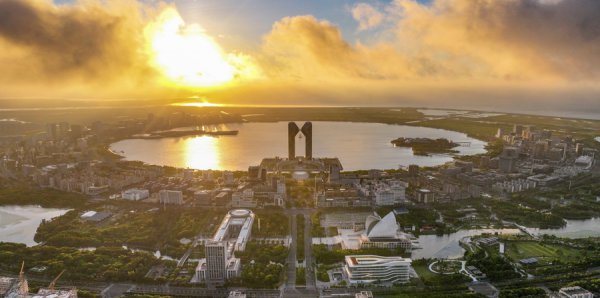VC为何干心比邻星之旅？滴水湖畔“仰望星空”，上海这样求解将来